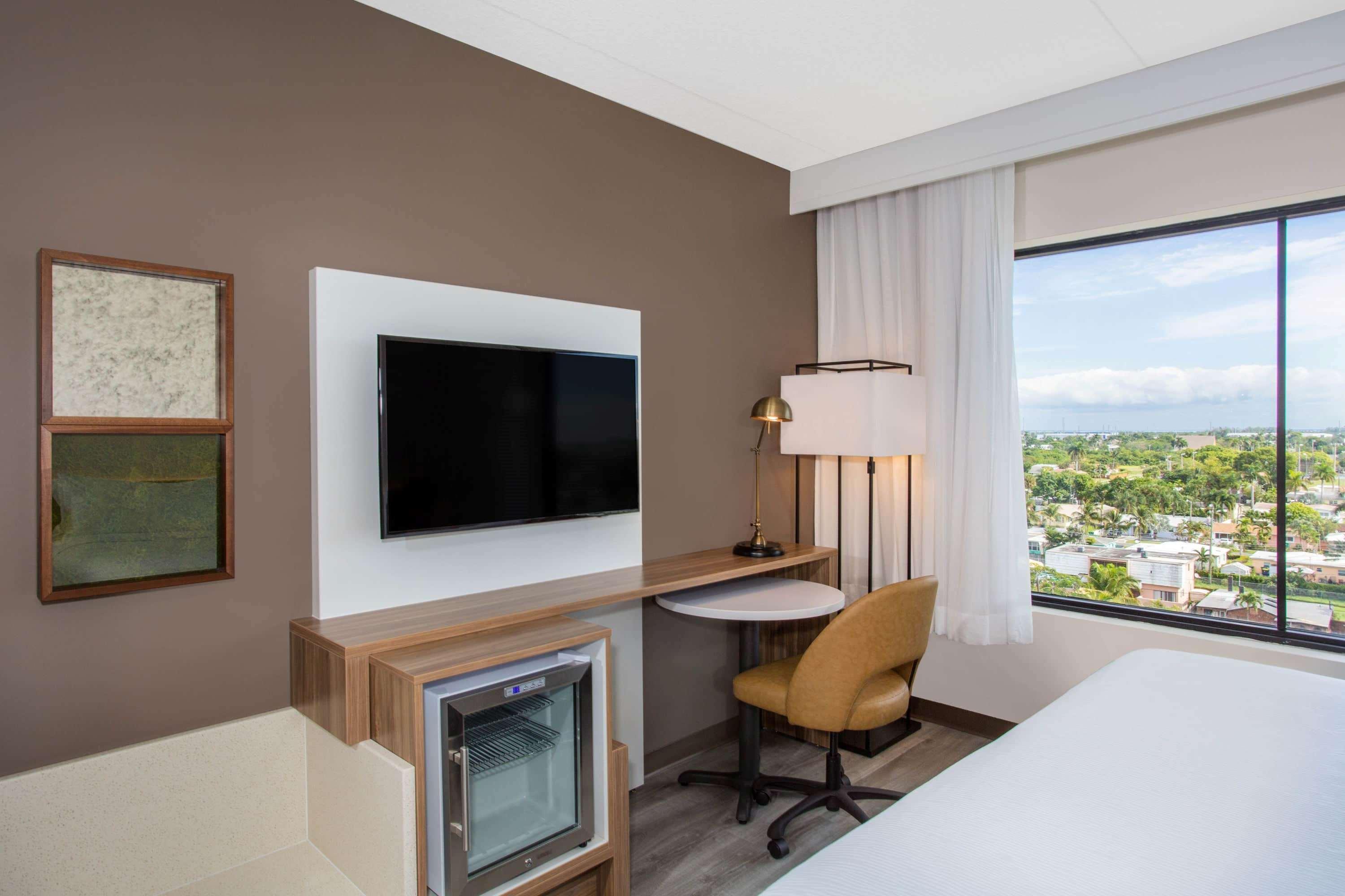 ホテル Wyndham Garden Ft Lauderdale Airport & Cruise Port デイニア・ビーチ エクステリア 写真