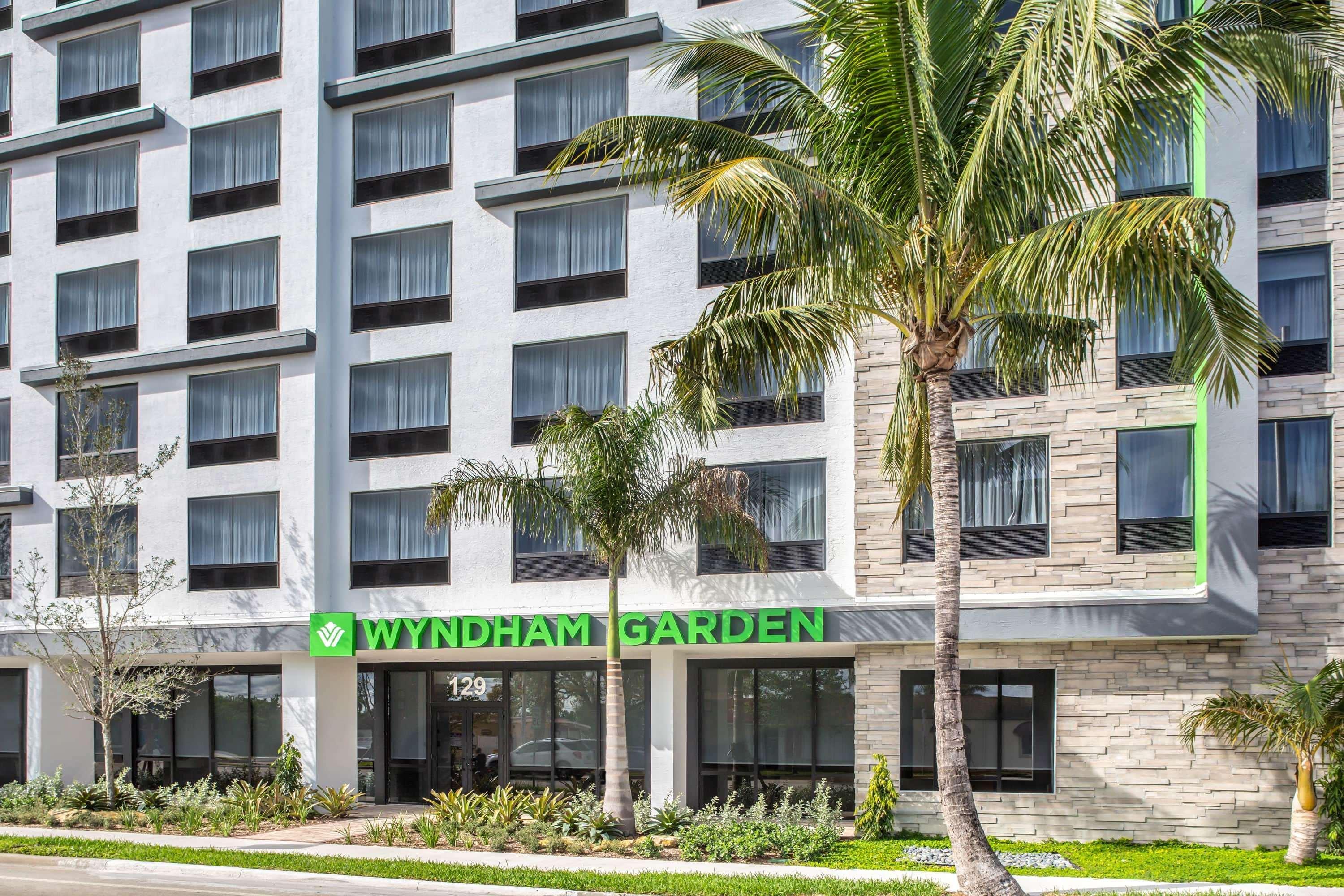ホテル Wyndham Garden Ft Lauderdale Airport & Cruise Port デイニア・ビーチ エクステリア 写真