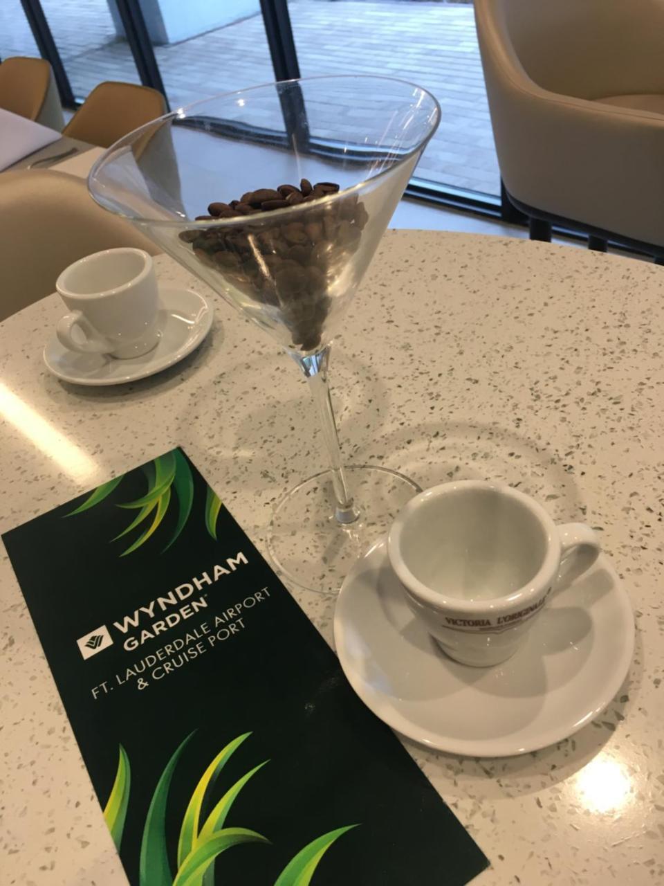 ホテル Wyndham Garden Ft Lauderdale Airport & Cruise Port デイニア・ビーチ エクステリア 写真