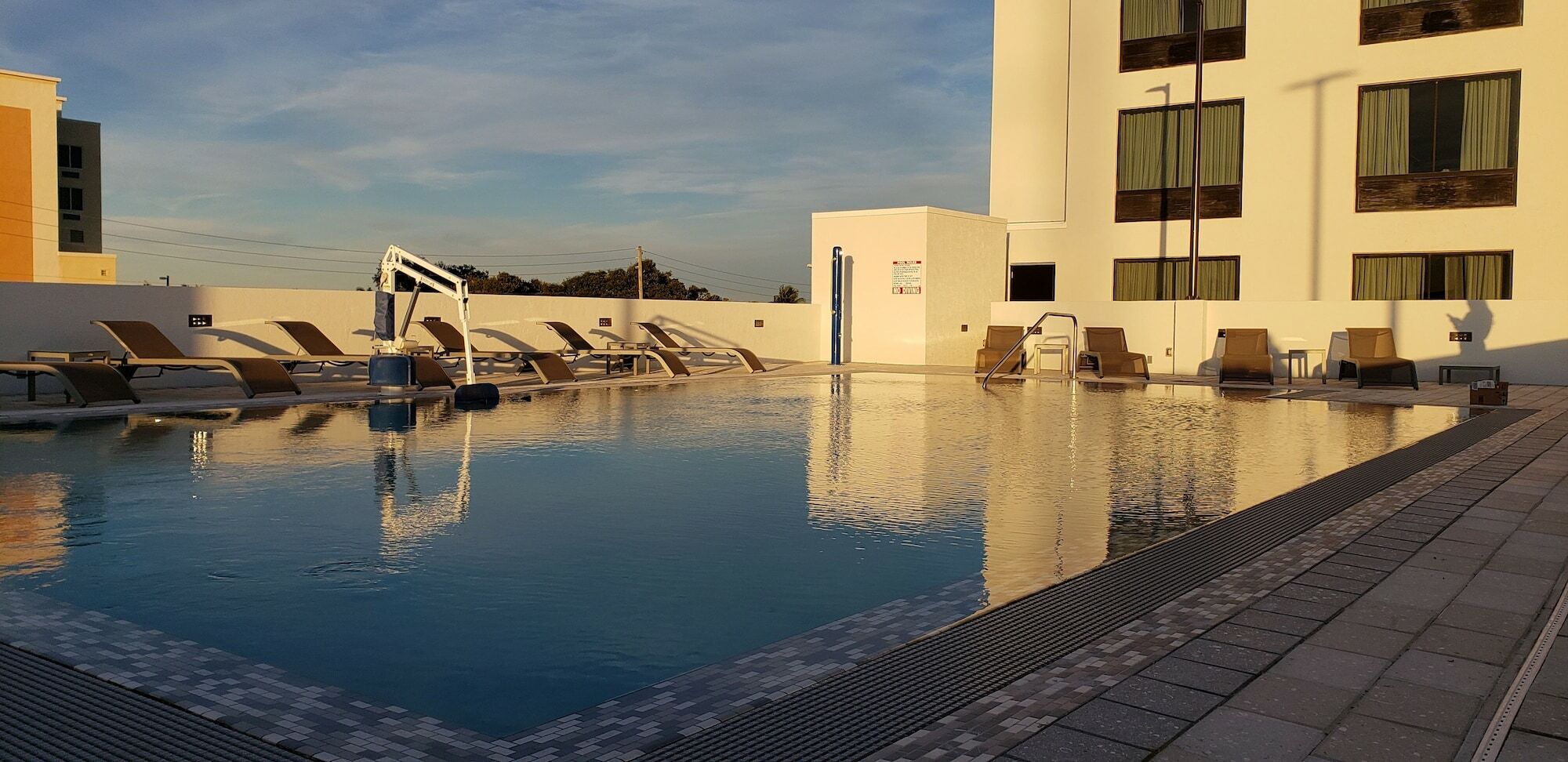 ホテル Wyndham Garden Ft Lauderdale Airport & Cruise Port デイニア・ビーチ エクステリア 写真