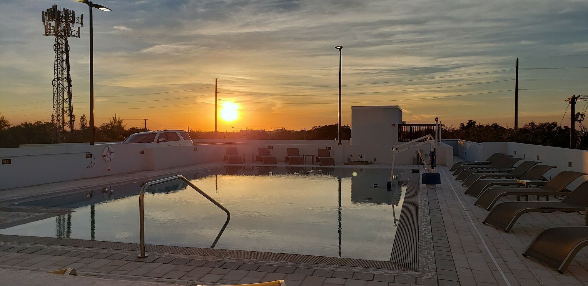 ホテル Wyndham Garden Ft Lauderdale Airport & Cruise Port デイニア・ビーチ エクステリア 写真