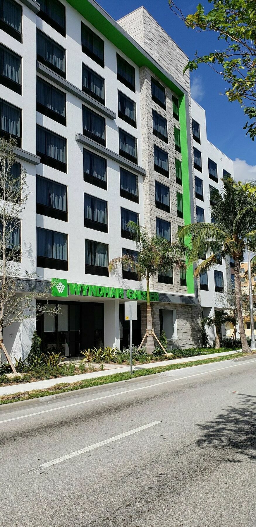 ホテル Wyndham Garden Ft Lauderdale Airport & Cruise Port デイニア・ビーチ エクステリア 写真